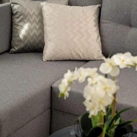 아파트 Stylowy Z Klimatyzacja I Parkingiem By Renters 브로츠와프