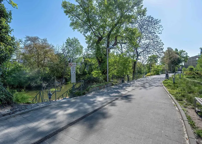 Stylowy Z Klimatyzacja I Parkingiem By Renters *